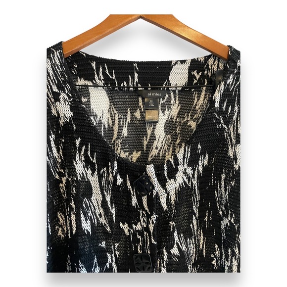 Ali Miles Tunic Size 3X Black & White Open Knit Button Front 3/4 Sleeve Pockets - Picture 3 of 6